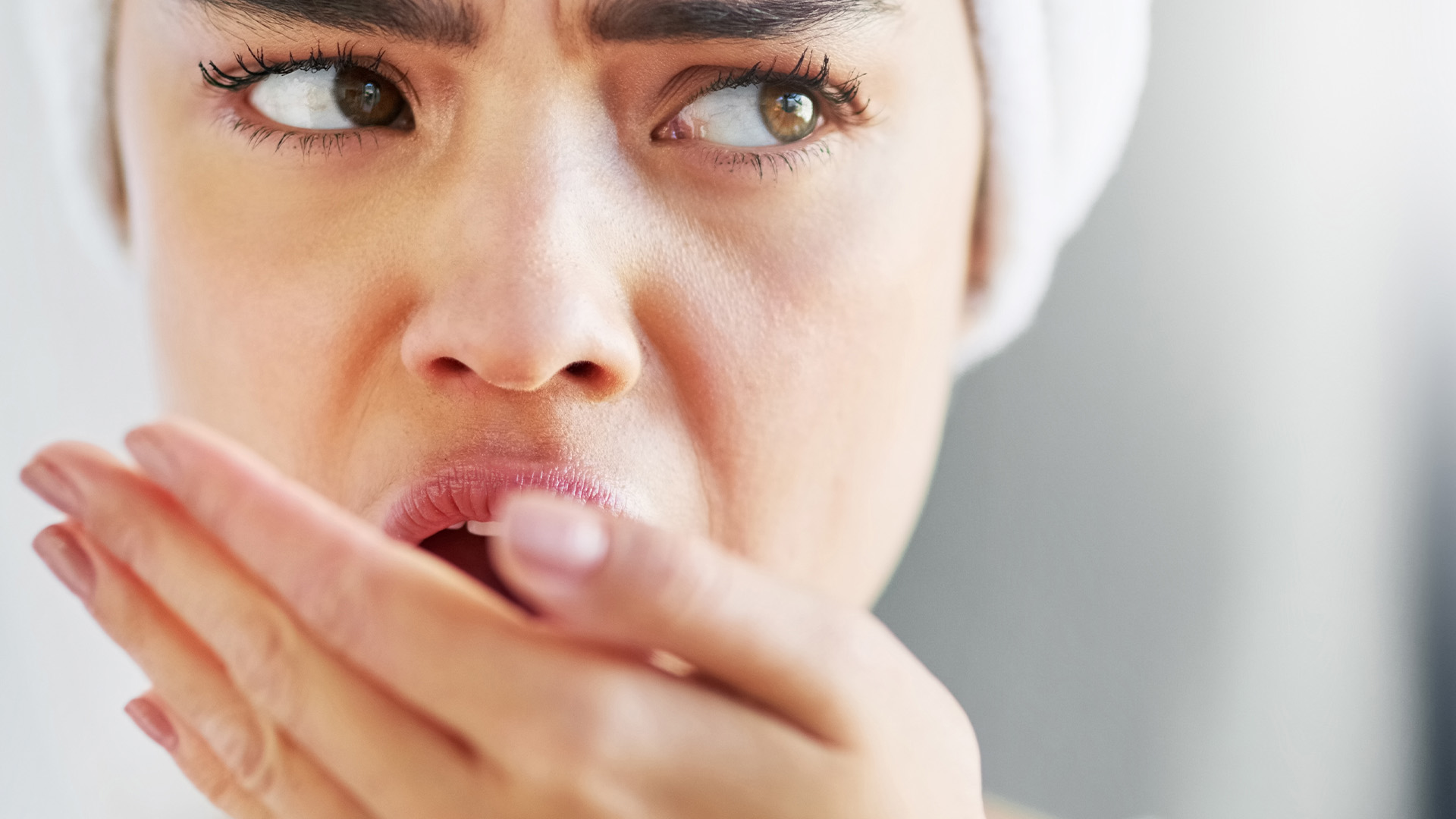 Ini Penyebab Gigi Membusuk Bisa Sebabkan Bau Mulut Parah!